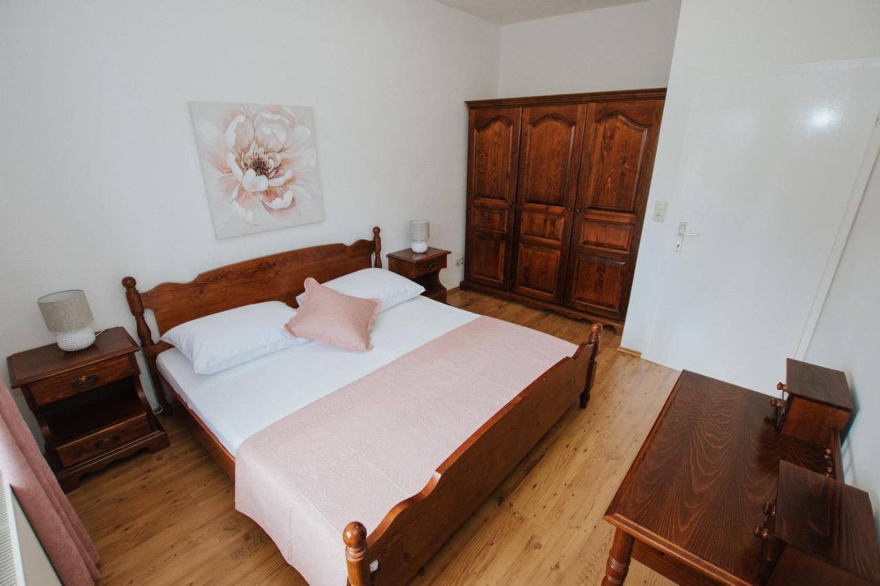 Apartment Deni Солин Екстер'єр фото
