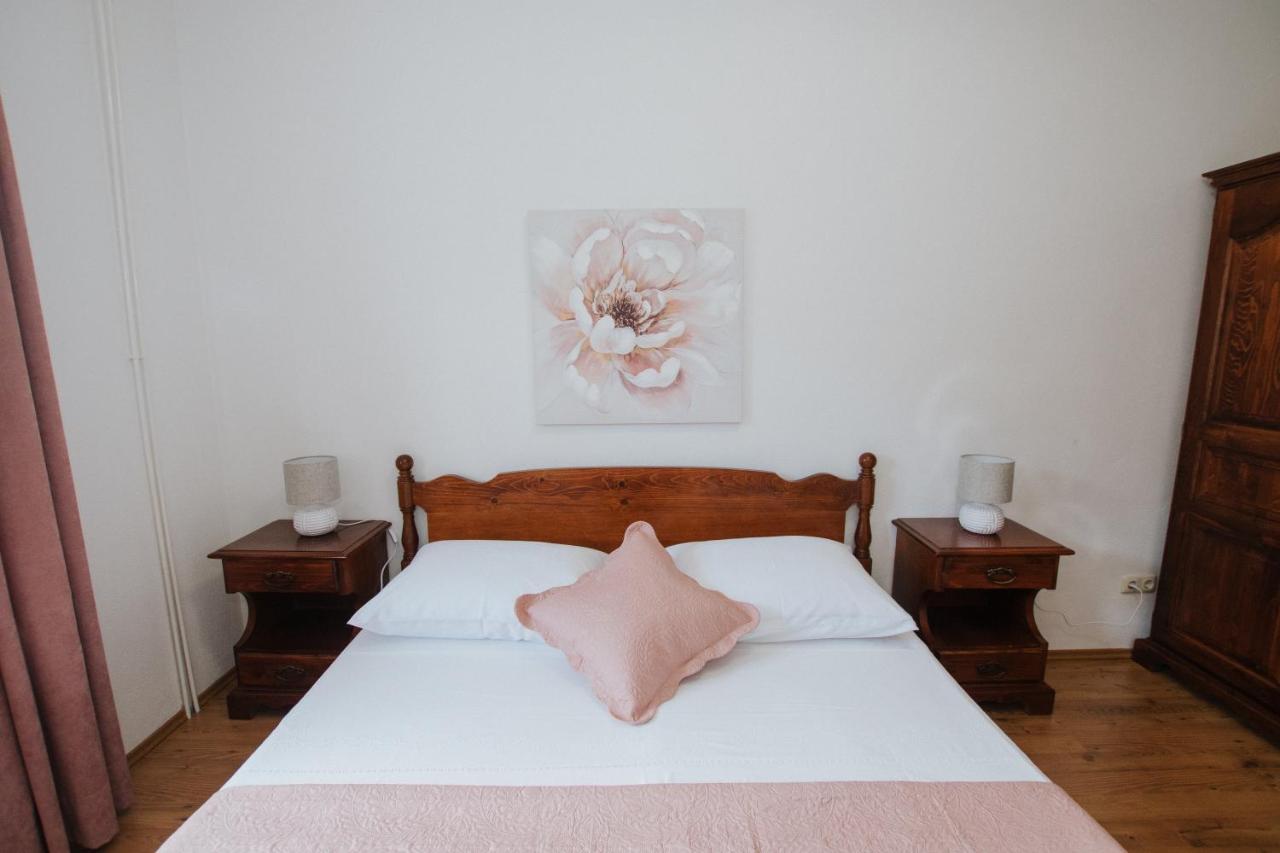 Apartment Deni Солин Екстер'єр фото