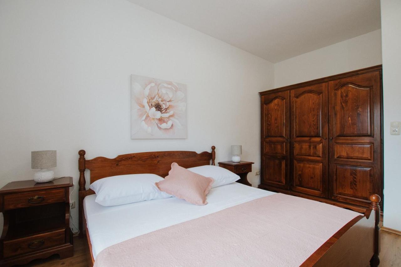 Apartment Deni Солин Екстер'єр фото